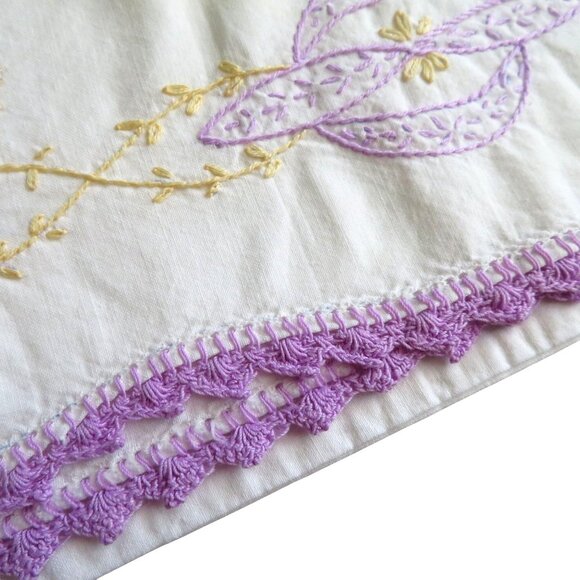 Vintage 70s Hand-Embroidered Standard Pillowcases 2 Lavender Crochet Trim Floral - Picture 6 of 7